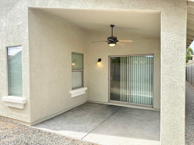 Building Photo - 13927 W Port Royale Ln