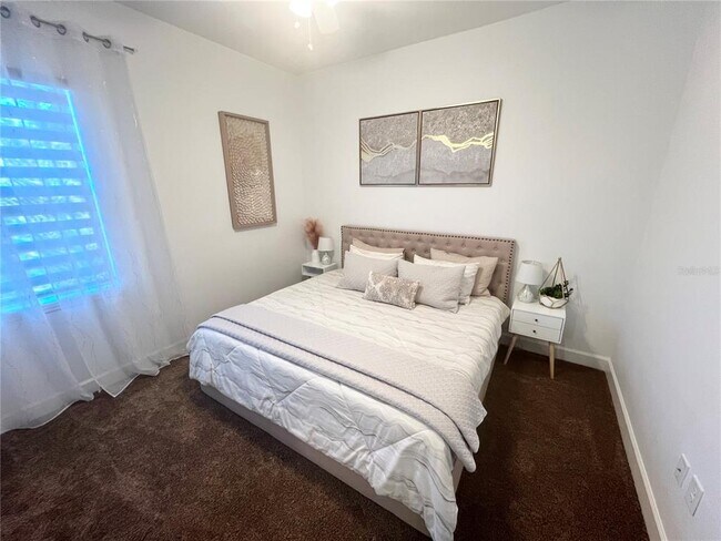 Building Photo - 8224 Leopold Ave