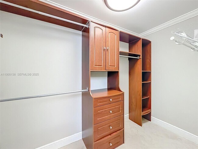 Building Photo - 1350 River Reach Dr