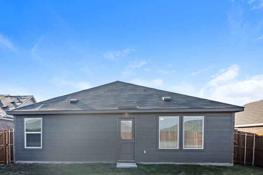 Building Photo - 1809 Javelina St