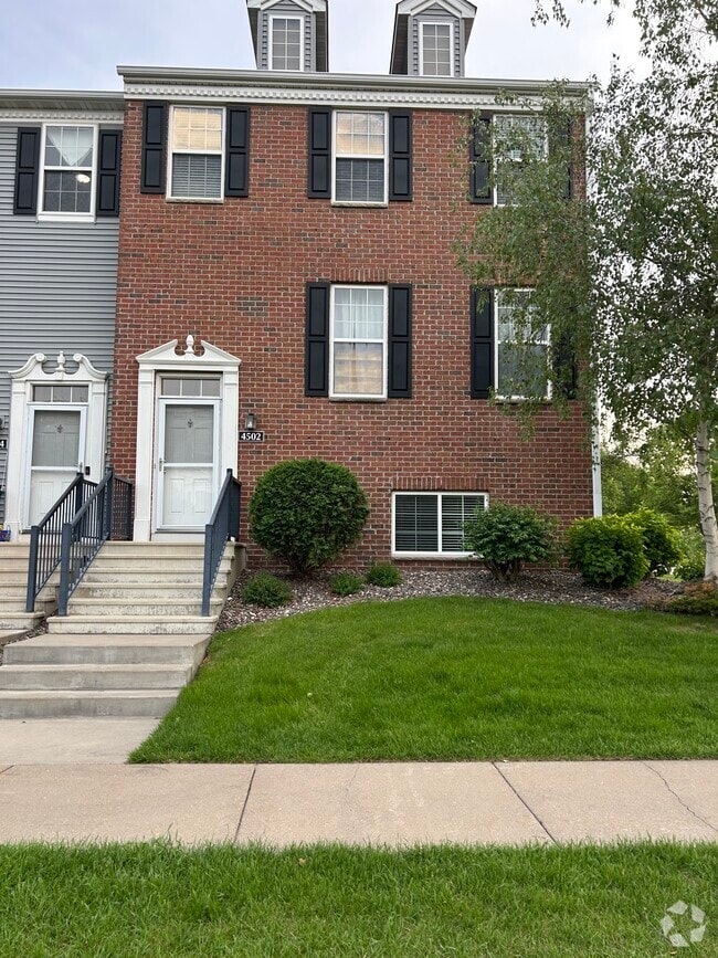 Building Photo - 4502 Village Square Blvd N