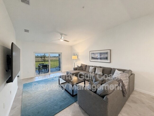 Building Photo - 12550 Galapagos Ct