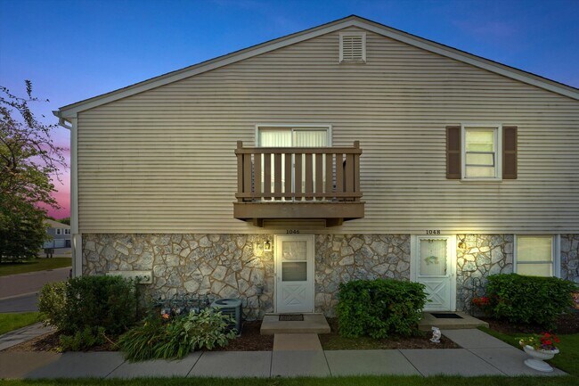Building Photo - 1046 Glouchester Harbor