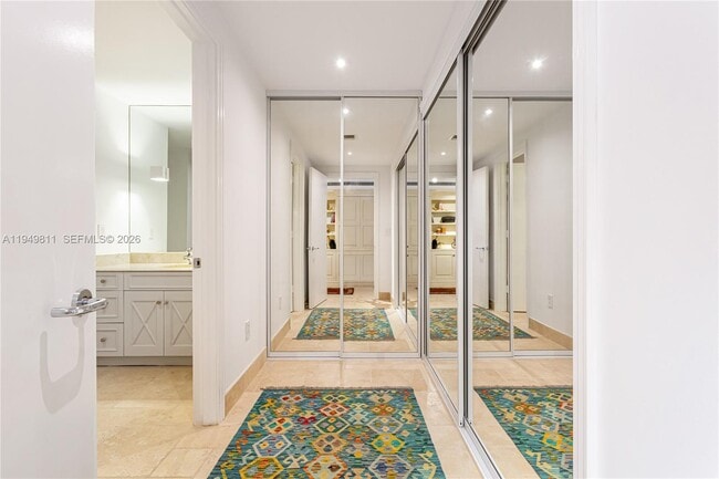 Building Photo - 3400 SW 27th Ave