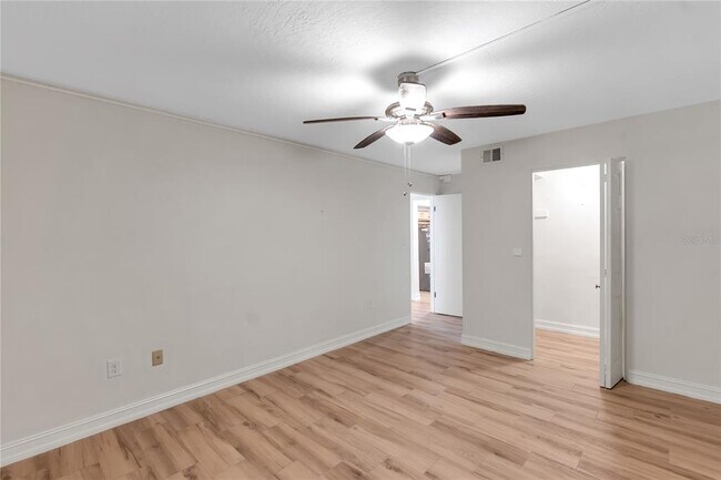 Building Photo - 3835 Almeria Ave