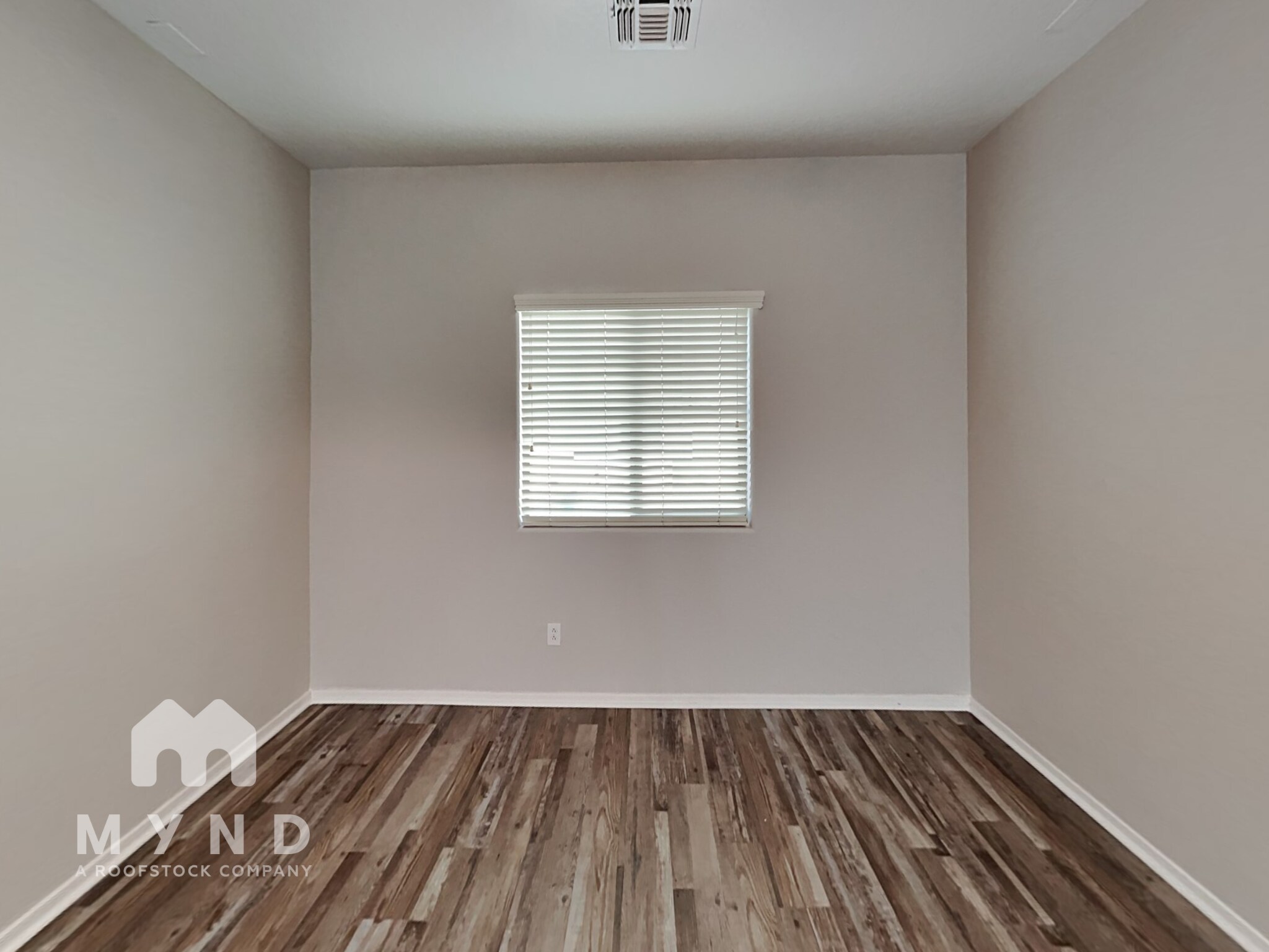 Building Photo - 2507 N 148th Dr