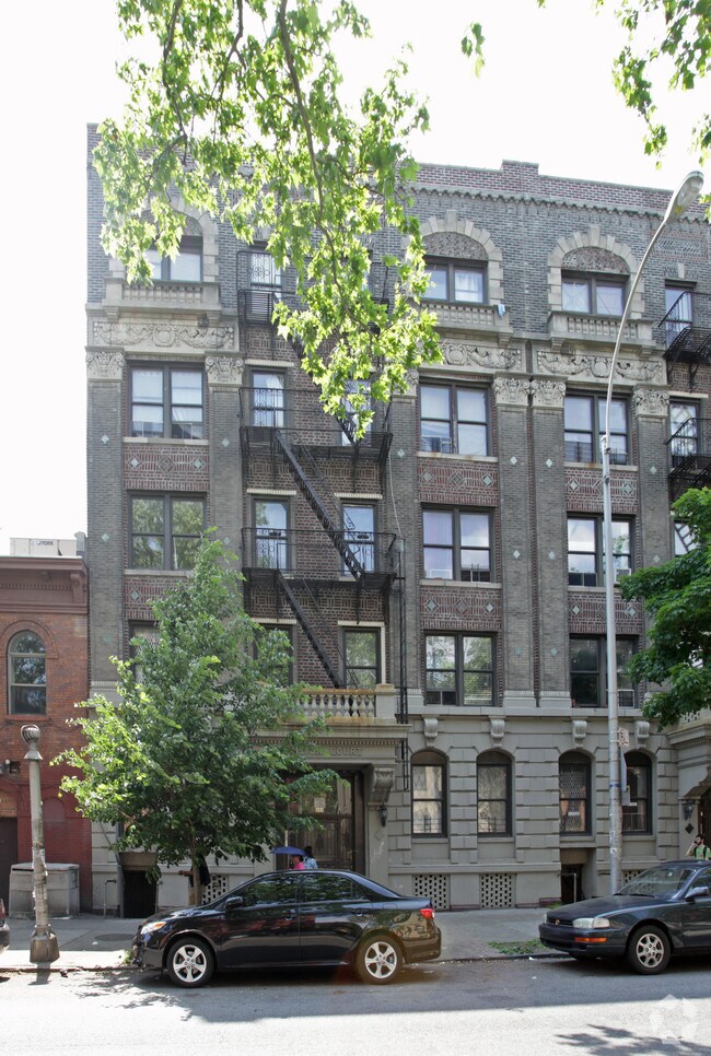 Fulton Court 484 Clinton Ave Brooklyn NY 11238 Apartment Finder