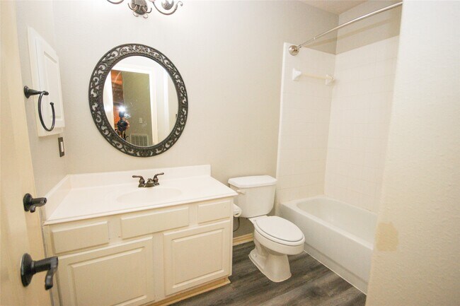 Building Photo - 2516 Royal Terns Ct