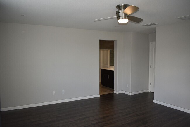 Building Photo - 3251 Foxton Wy