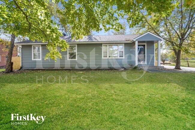 Building Photo - 201 E Hale St