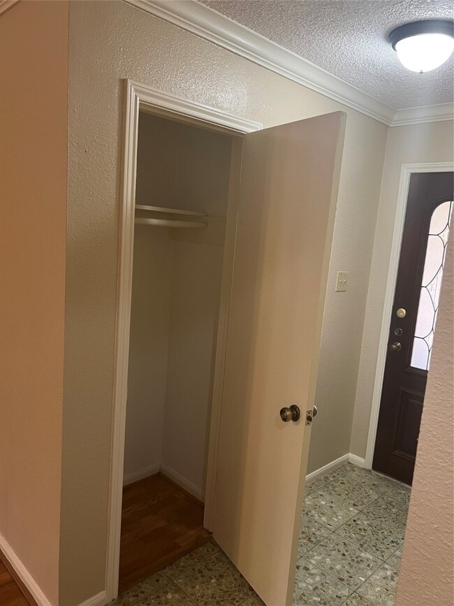 Building Photo - 5115 Autumn Forest Dr