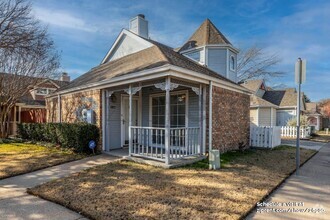 Building Photo - 3134 Royal Gable Dr