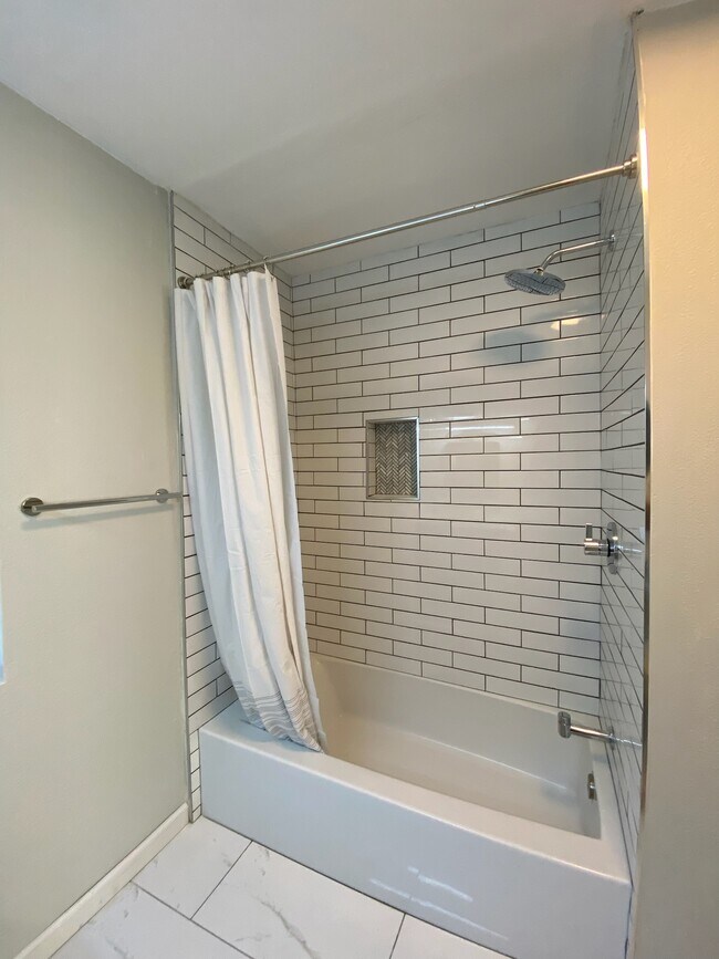 Building Photo - 1309 Keeney Way