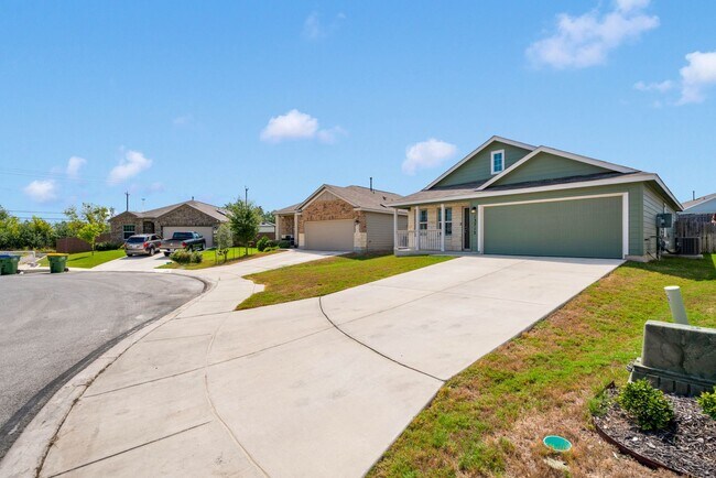 Building Photo - Cozy 3 Bed 2 Bath Home in Waterford Park