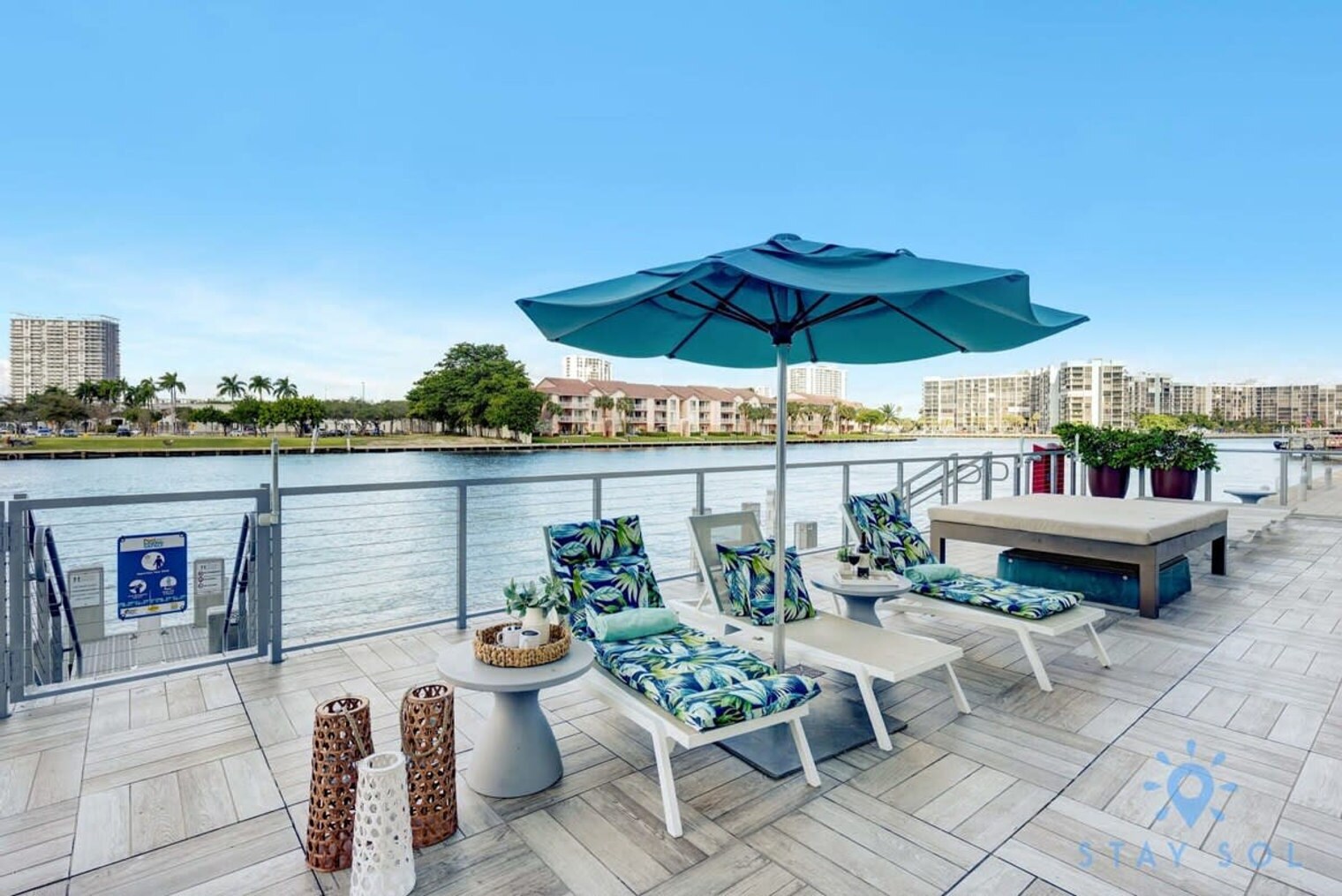 Building Photo - 4010 S Ocean Dr