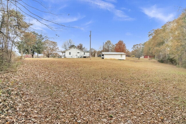 Building Photo - Warm & Welcoming 2 Bed, 2 Bath Home with Solar Panels and Spacious Yard