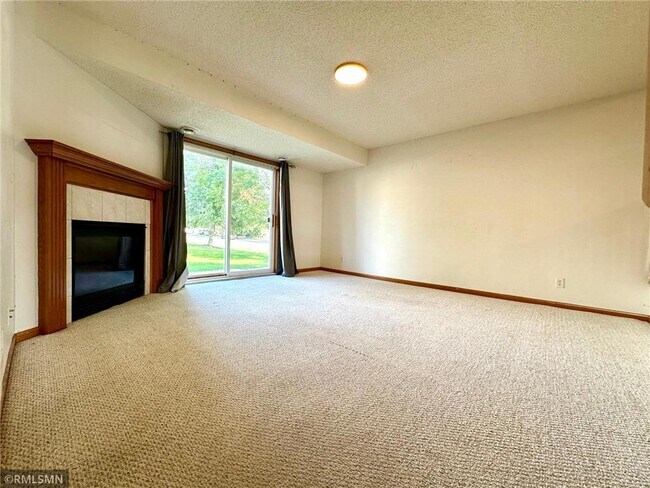 Building Photo - 1567 Dublin Ct