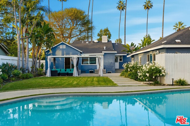 Building Photo - 15040 Hamlin St