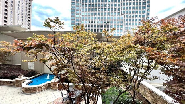 Building Photo - 3040 Peachtree Rd NW
