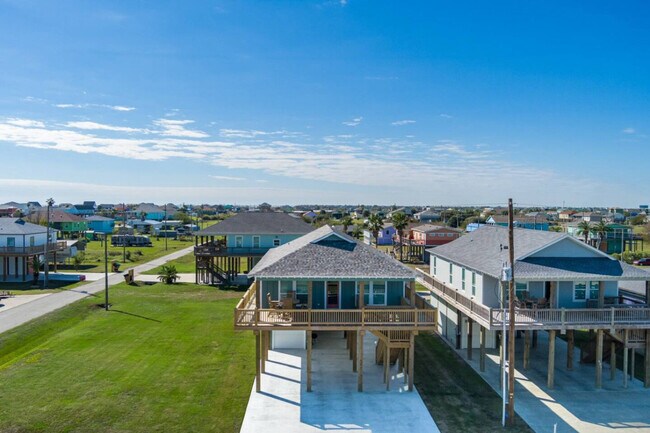 Building Photo - 943 Gulf Shores Dr