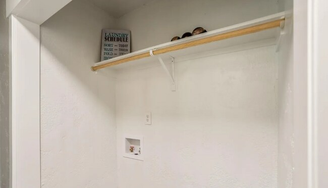 Building Photo - Charming Craftsman-Style Home in Boise 837...