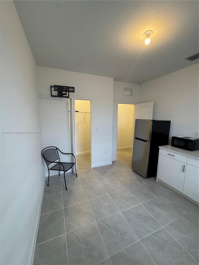 Building Photo - 28850 SW 163rd Ave