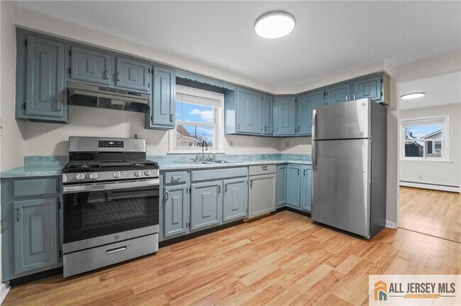 Building Photo - 119 Chinnick Ave