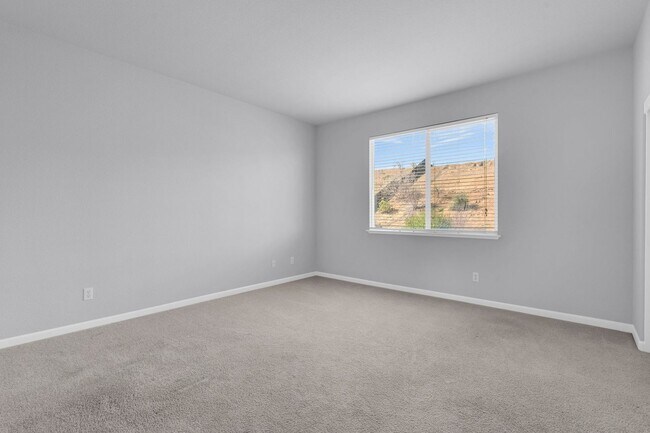 Building Photo - EXTRA LARGE HOME AND LOT... NESTLED IN THE ANTIOCH HILLS... 5 BEDS/3 BATHS/LARGE LIVING ROOM AND ...