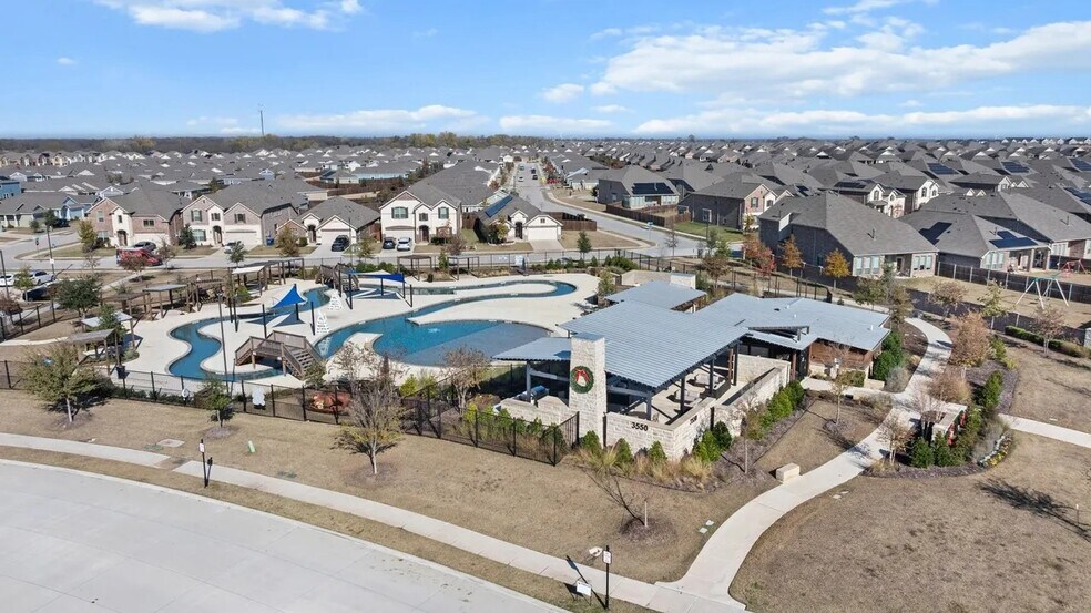 Building Photo - 7101 Crepe Myrtle Ave