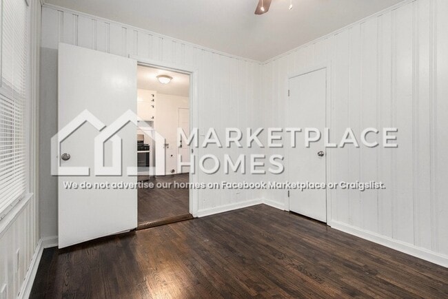 Building Photo - 2760 Dearwood Dr SW