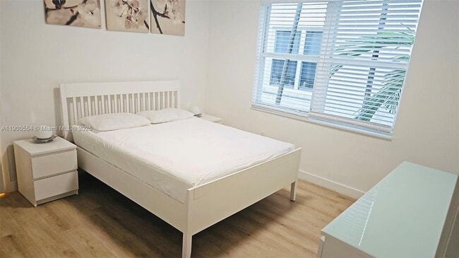 Building Photo - 1550 Drexel Ave