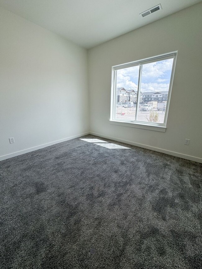 Building Photo - BRAND NEW Pet Friendly 1 bed/ 1 bath apartment!