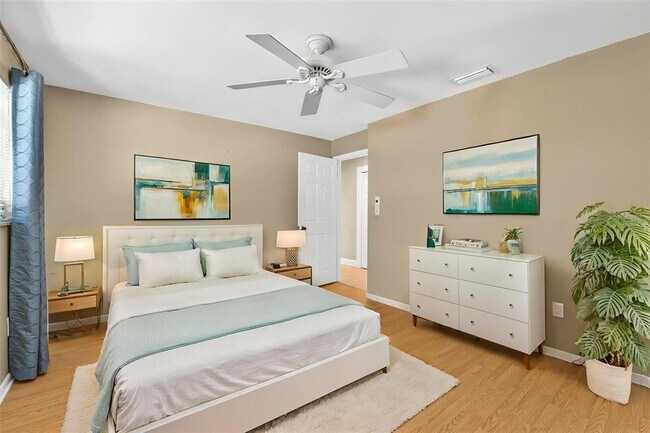 Building Photo - 2111 Paddock Cir