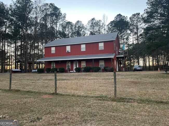 Building Photo - 4374 River Rd