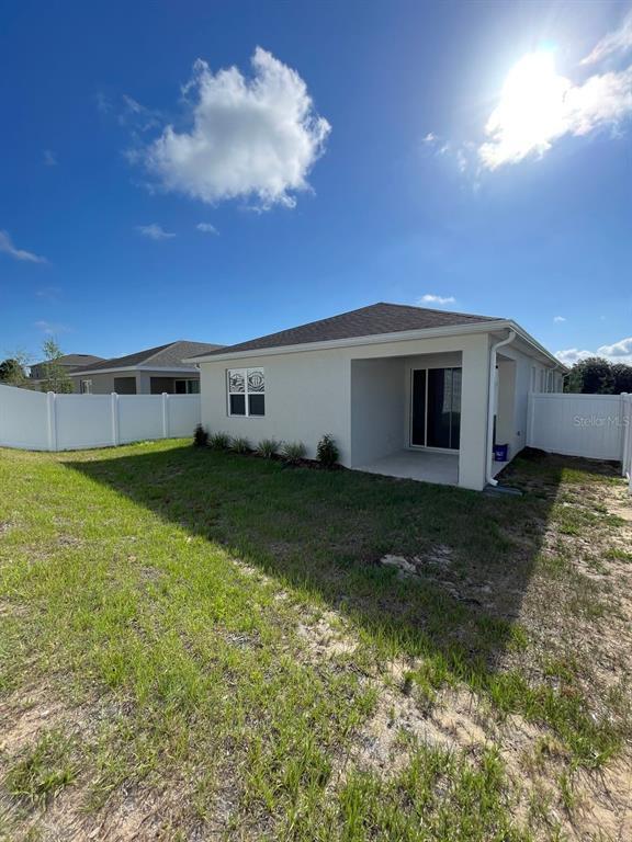 Building Photo - 824 Blue Creek Dr