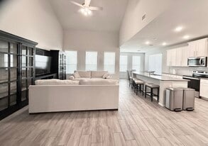 Building Photo - 5945 Hopkins Dr