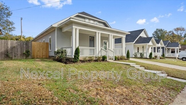 Building Photo - 1068 Bruce St