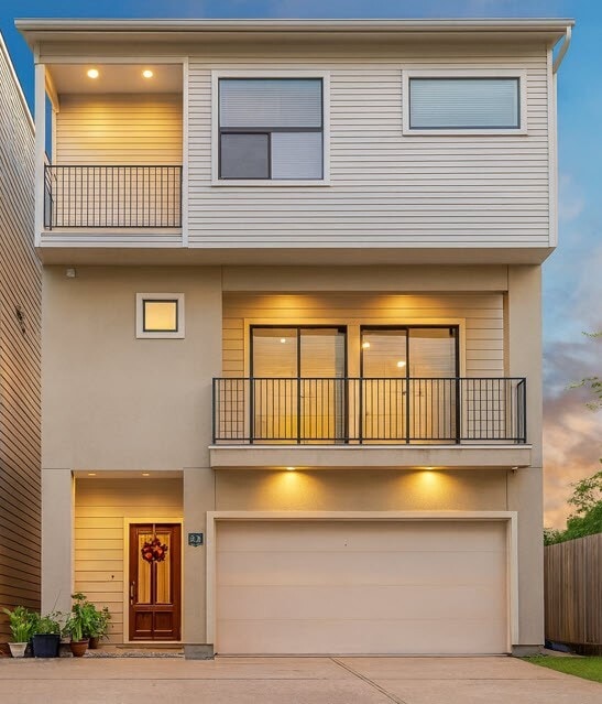 Building Photo - 808 Paige St