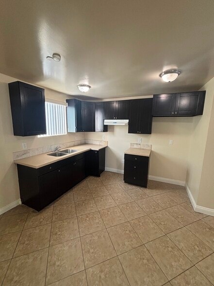 Building Photo - 9031 Avalon Blvd