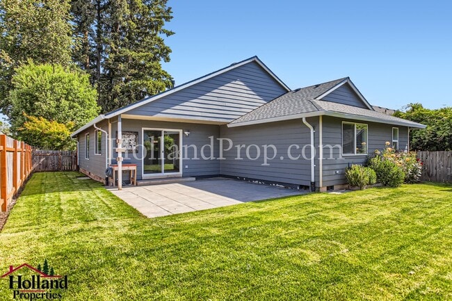 Building Photo - Charming & Spacious 3-Bed, 2-Bath Home in Peaceful North Plains!