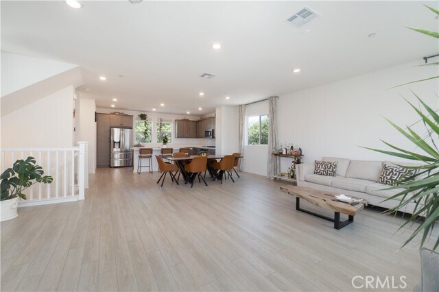 Building Photo - 27659 Rockcrest Rd