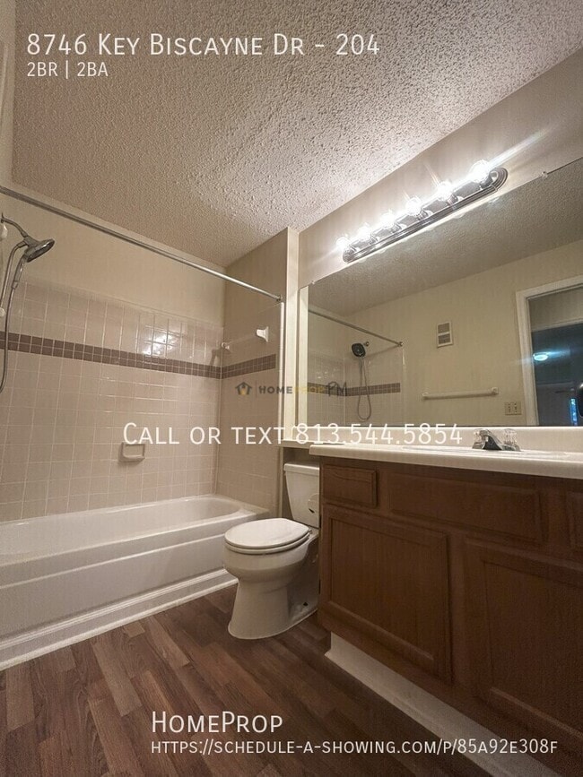 Building Photo - 8746 Key Biscayne Dr