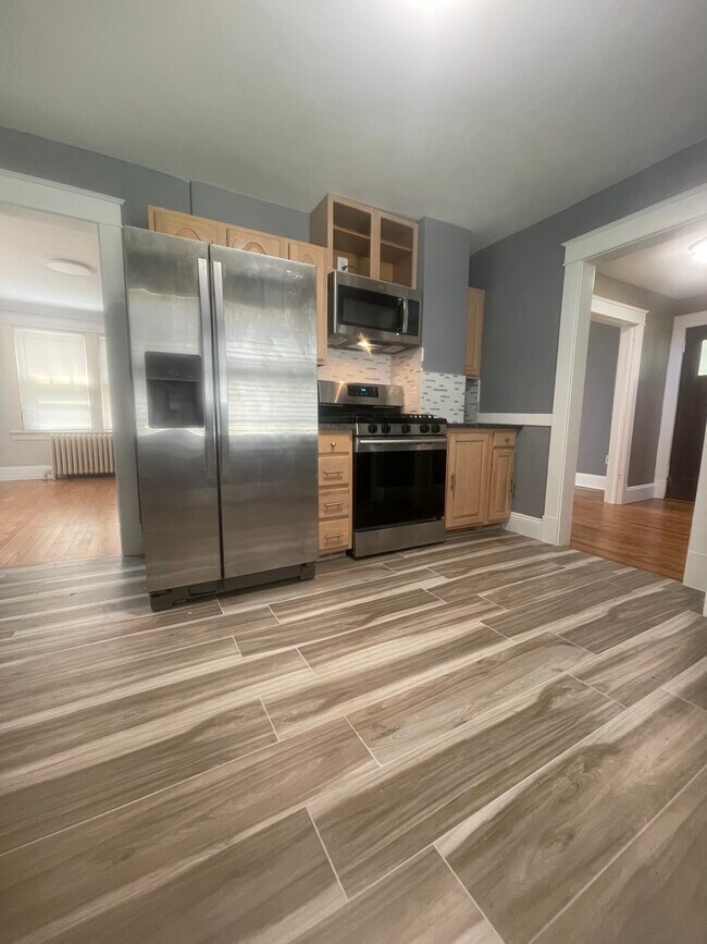 Building Photo - 19 Burgoyne St