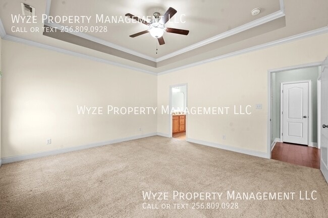 Building Photo - 410 Creekwater Cir