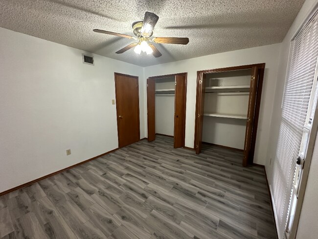 Building Photo - 3501 N 23rd Ln