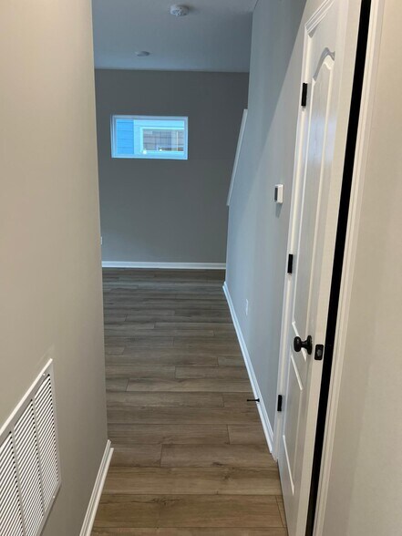 Building Photo - 1640 Autumn Spice Pl