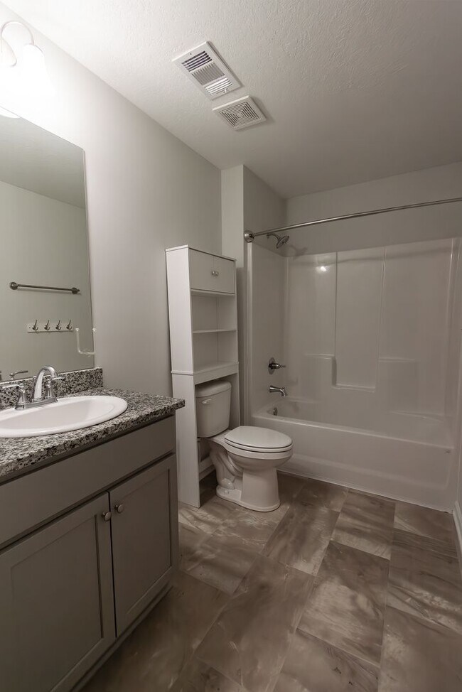Building Photo - 57 White Pine Way
