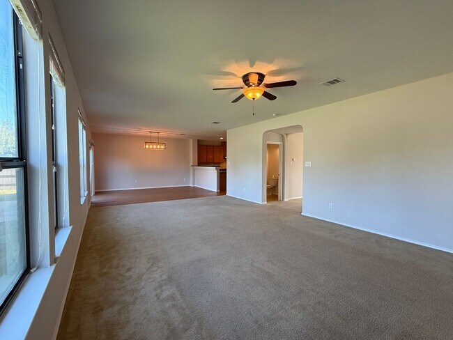 Building Photo - 2250 Howry Dr
