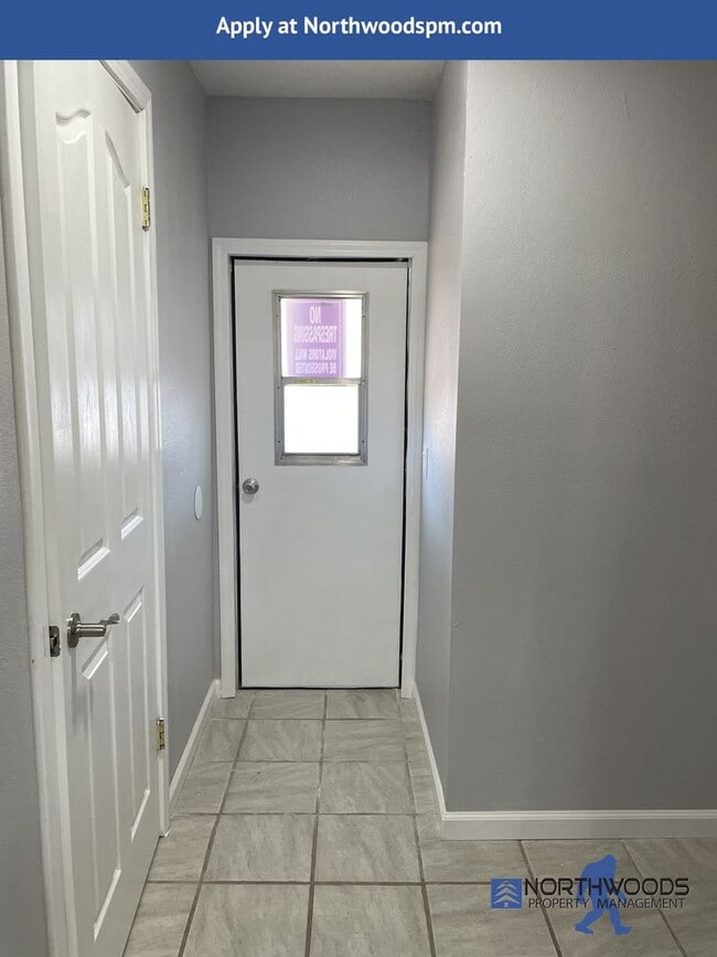 Building Photo - Nice 3 Bedroom 2 Bath Double Wide Manufact...