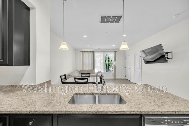 Building Photo - 8105 Greenbelt Station Pkwy